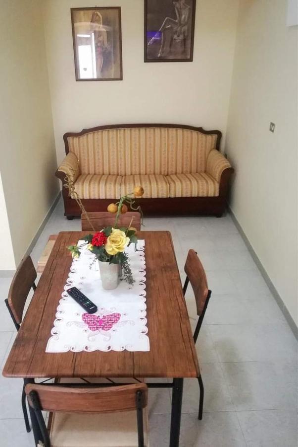 L 'Alcova Holidays Home Centro Storico Ceglie Messapica Exterior foto