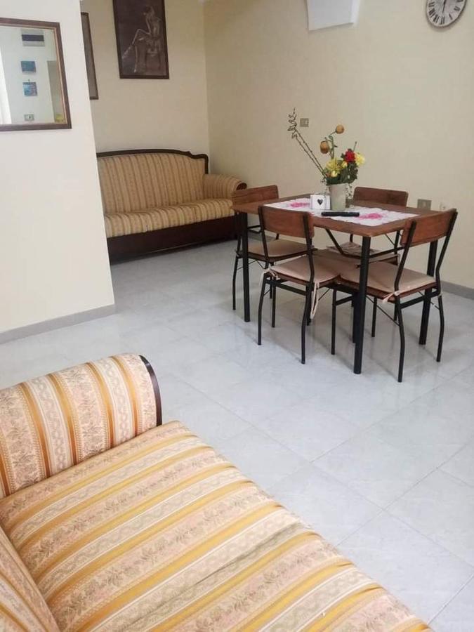 L 'Alcova Holidays Home Centro Storico Ceglie Messapica Exterior foto